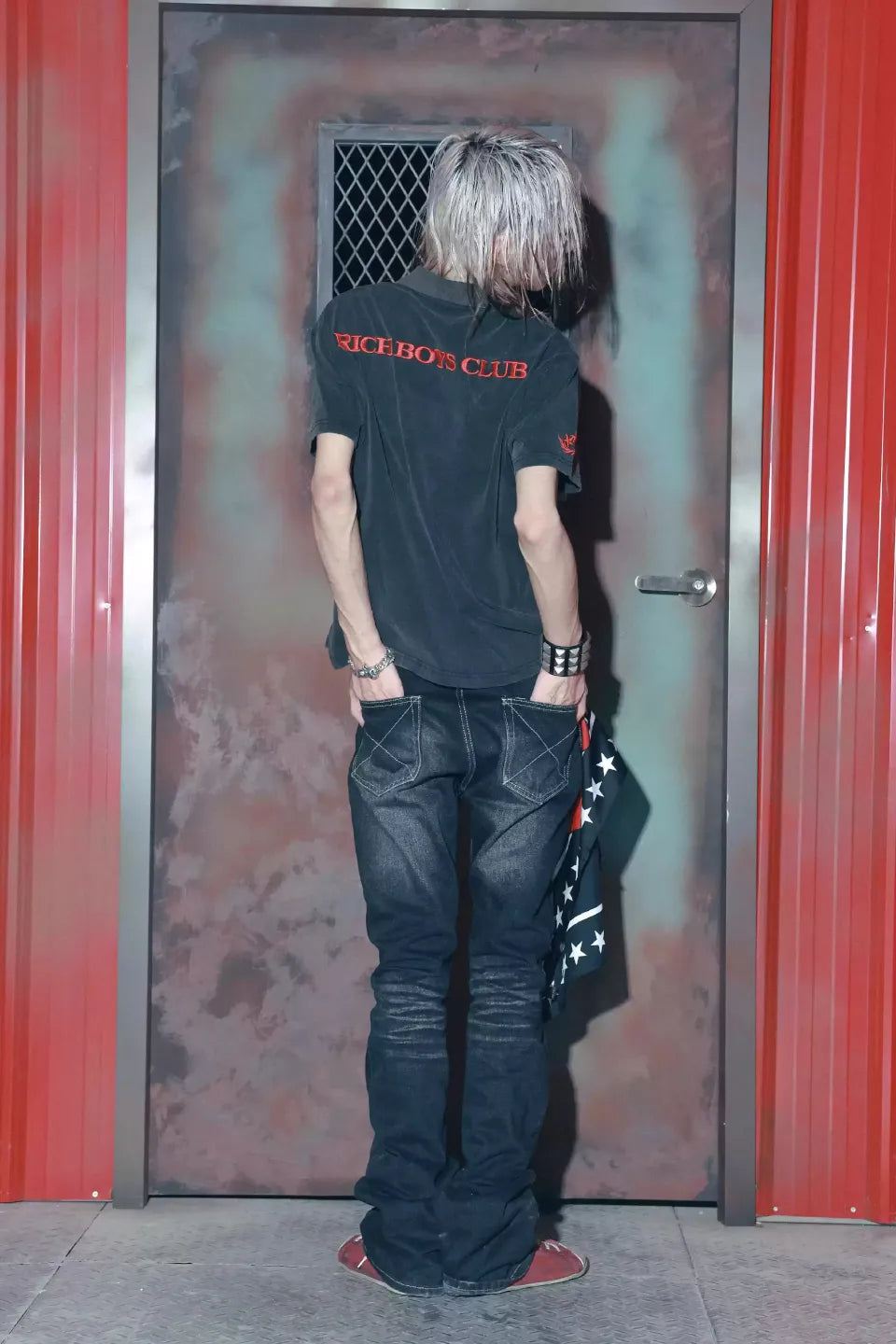 Ghost Scratch Washed Black Jeans