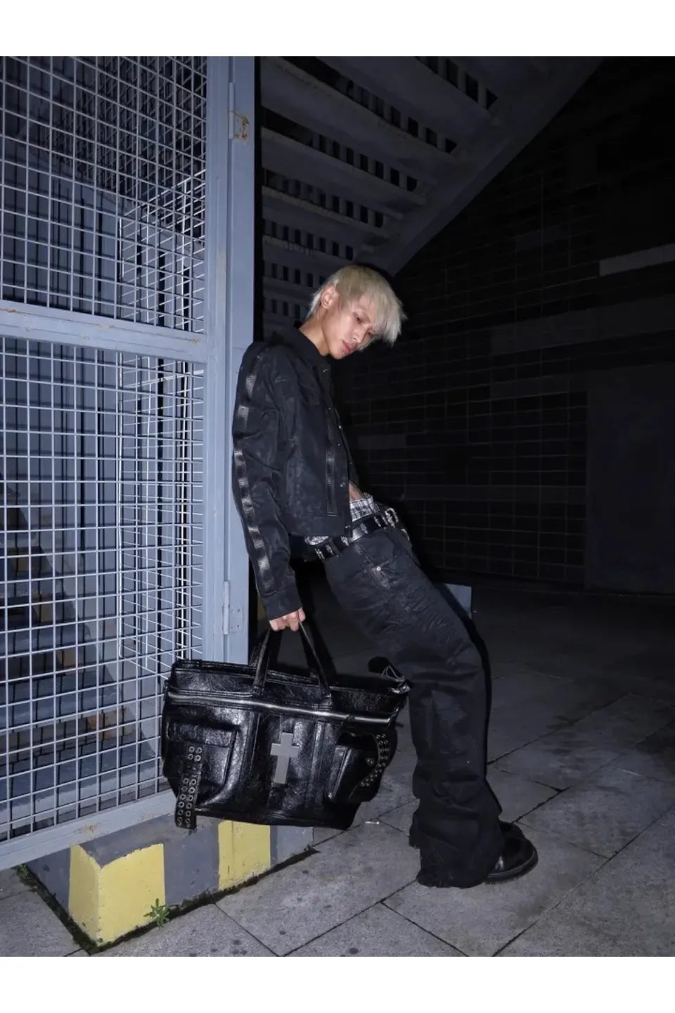 Ten Cross Burst Leather Shoulder Bag