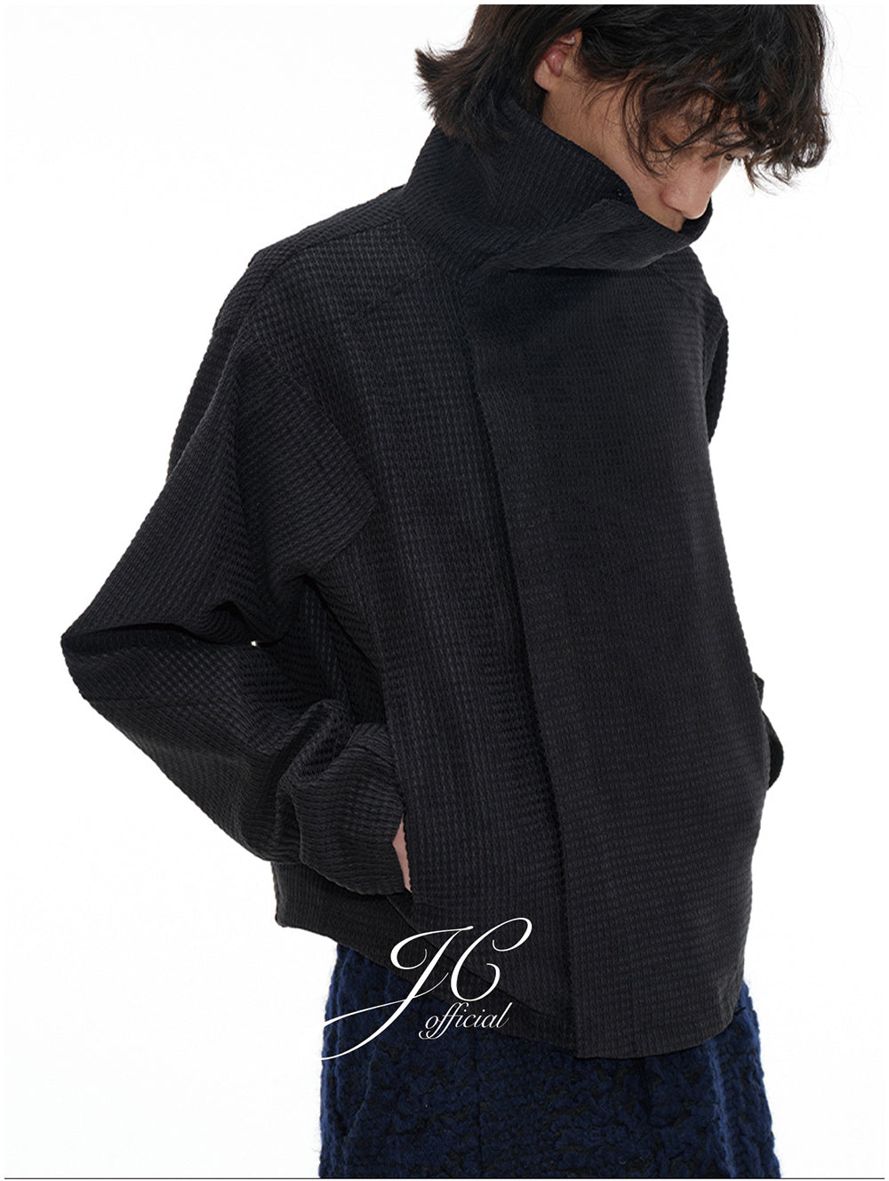 Twisted Collar Zippered Check Jacket
