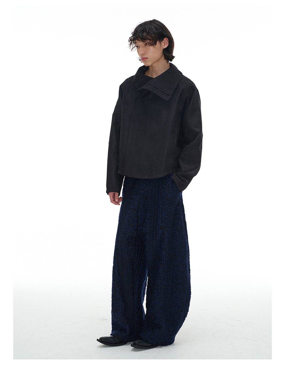 Twisted Collar Zippered Check Jacket